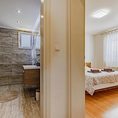 Apartament Nice In With Wi-fi